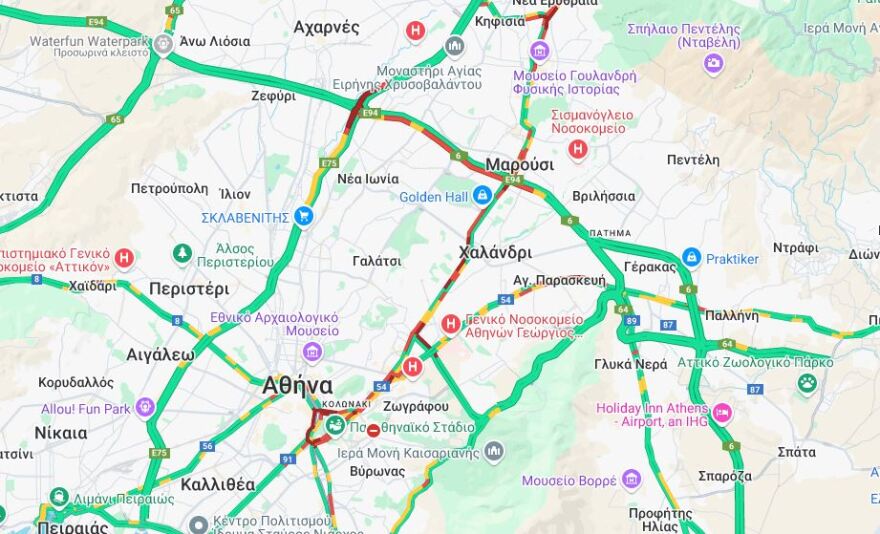 Κίνηση στους δρόμους: Στο «κόκκινο» ο Κηφισός, μποτιλιαρισμένη η Κηφισίας