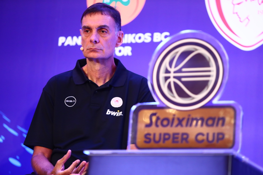 Σλούκας: Να έχουμε τα πόδια μας στη γη - Πανανικολάου: Ιδιαίτερη η φετινή σεζόν για τον Ολυμπιακό 