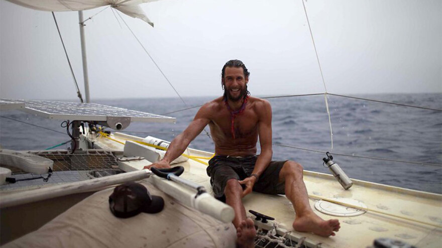 Ο διακεκριμένος επιχειρηματίας David Mayer De Rothschild στη Σαντορίνη για την κλιματική αλλαγή