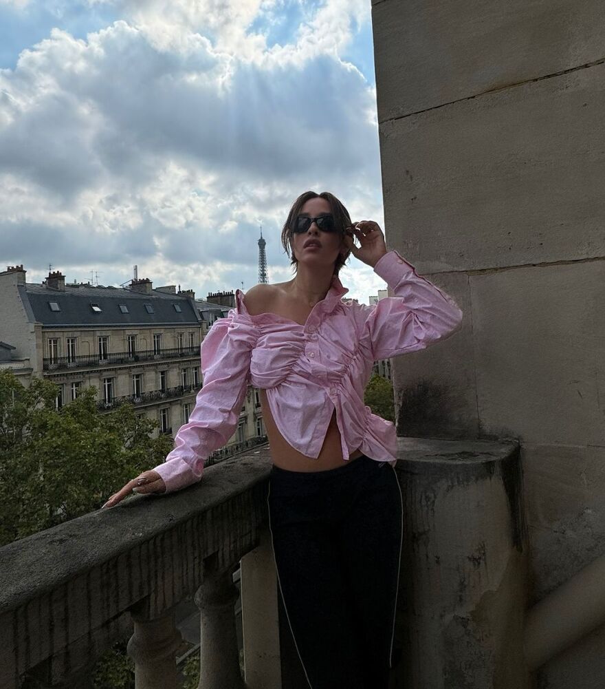 Ελένη Φουρέιρα: Ντύθηκε «μακαρόν φράουλα» και προκάλεσε την έκπληξη της Μαρίνας Σάττι