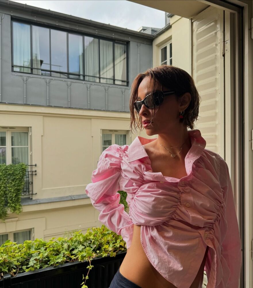 Ελένη Φουρέιρα: Ντύθηκε «μακαρόν φράουλα» και προκάλεσε την έκπληξη της Μαρίνας Σάττι