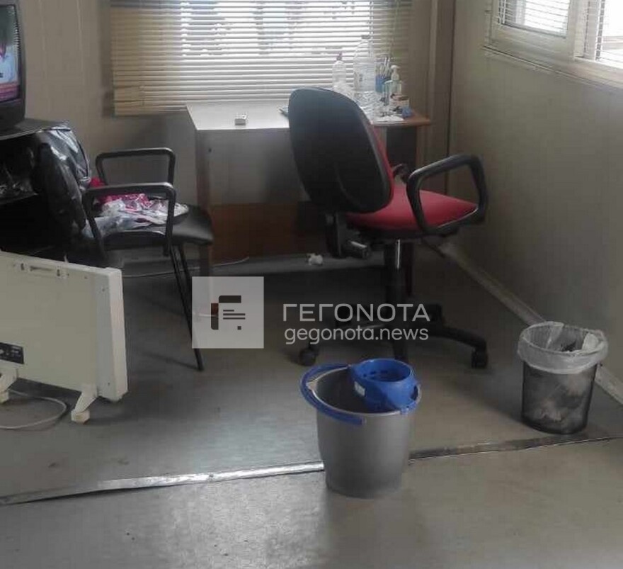 Βόλος: Βίντεο και φωτογραφίες από το εσωτερικό του κοντέινερ που είχε μετατρέψει... σε γκαρσονιέρα ο σχολικός φύλακας