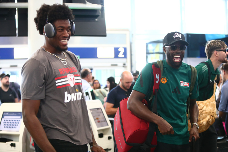 Ολυμπιακός και Παναθηναϊκός πέταξαν μαζί για το Super Cup στη Ρόδο