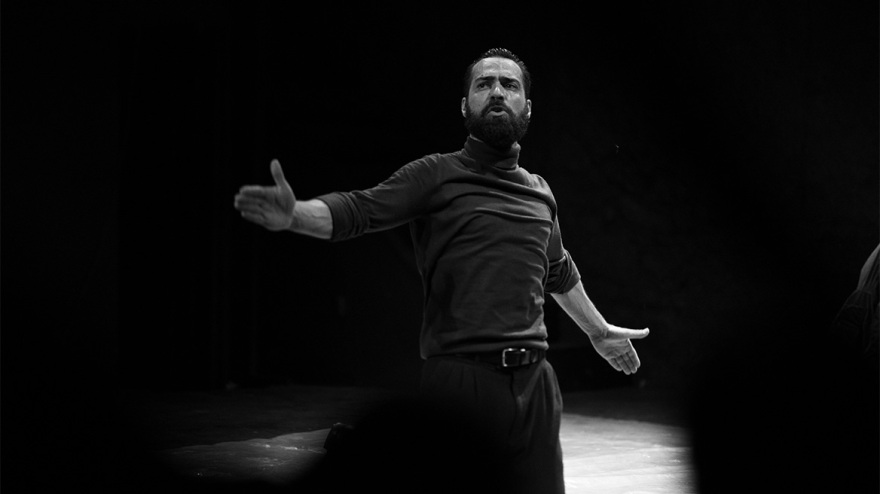 «Η Τελευταία Απολογία του Νίκου Κοεμτζή» στο θέατρο Σταθμός