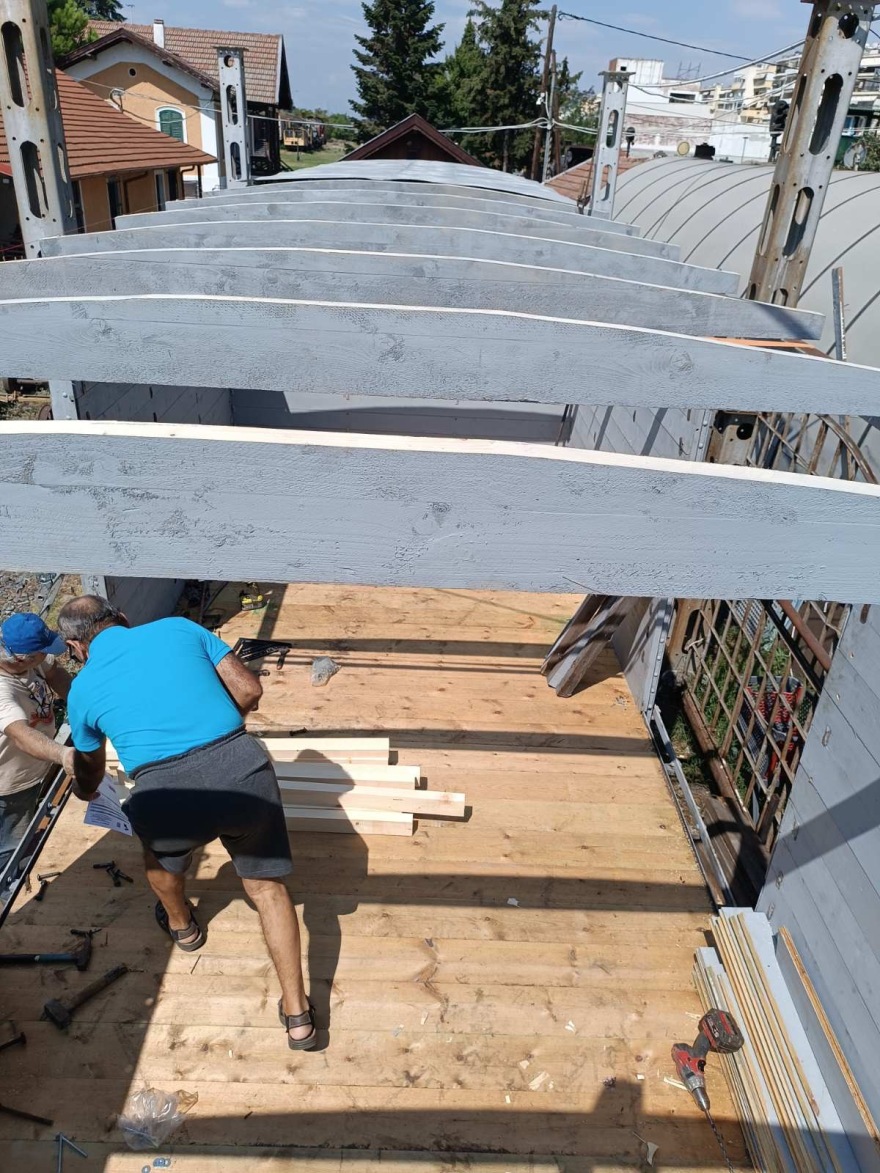 Επισκευή δύο ιστορικών βαγονιών που μετέφεραν Εβραίους πολίτες από τη Θεσσαλονίκη στα κρεματόρια του Άουσβιτς - Δείτε φωτογραφίες