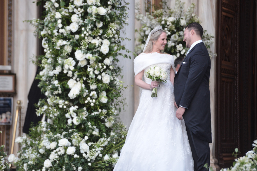 Βασιλικός γάμος στην Αθήνα - Η Θεοδώρα Γλύξμπουργκ παντρεύτηκε τον Μάθιου Κουμάρ - Δείτε βίντεο