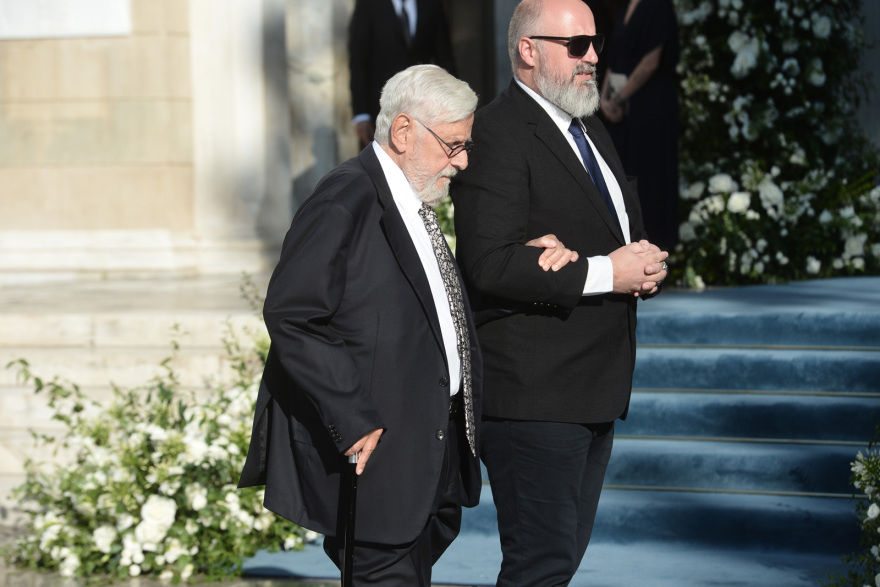 Βασιλικός γάμος στην Αθήνα - Η Θεοδώρα Γλύξμπουργκ παντρεύτηκε τον Μάθιου Κουμάρ - Δείτε βίντεο