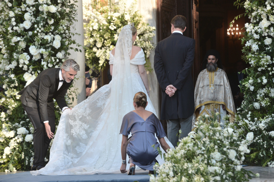 Βασιλικός γάμος στην Αθήνα - Η Θεοδώρα Γλύξμπουργκ παντρεύτηκε τον Μάθιου Κουμάρ - Δείτε βίντεο