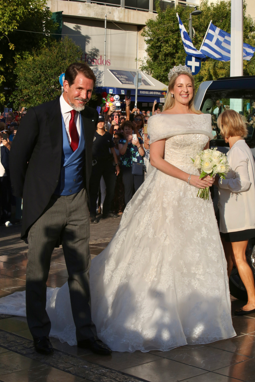 Βασιλικός γάμος στην Αθήνα - Η Θεοδώρα Γλύξμπουργκ παντρεύτηκε τον Μάθιου Κουμάρ - Δείτε βίντεο