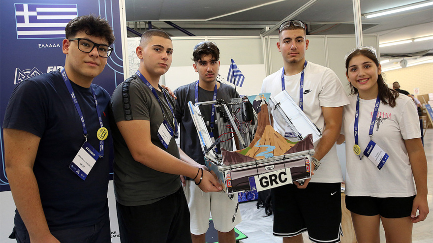 Οι... Ολυμπιακοί Αγώνες της ρομποτικής στην Αθήνα - Δείτε live