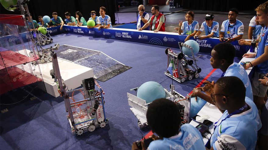 Οι... Ολυμπιακοί Αγώνες της ρομποτικής στην Αθήνα - Δείτε live