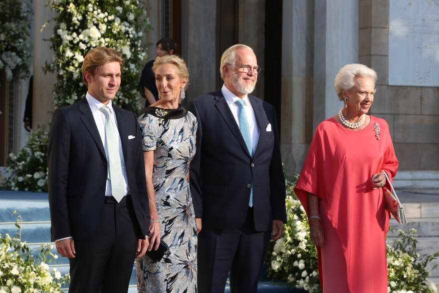 Βασιλικός γάμος στην Αθήνα - Η Θεοδώρα Γλύξμπουργκ παντρεύτηκε τον Μάθιου Κουμάρ - Δείτε βίντεο