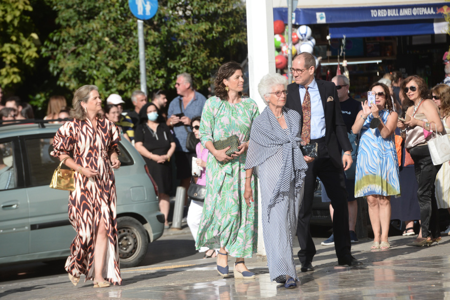 Βασιλικός γάμος στην Αθήνα - Η Θεοδώρα Γλύξμπουργκ παντρεύτηκε τον Μάθιου Κουμάρ - Δείτε βίντεο