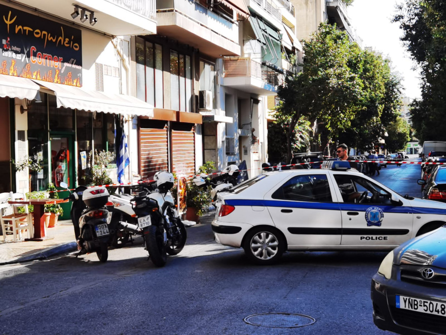 Πυροβολισμοί στον Κολωνό: Βγήκαν τα όπλα για προσωπικές διαφορές - Ένας τραυματίας, αναζητείται ο δράστης