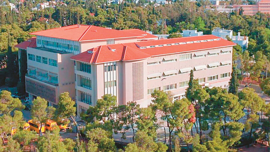 Ναντίμ Νσούλι: Η ιστορία του Λιβανοβρετανού που αγοράζει ιδιωτικά σχολεία στην Αθήνα