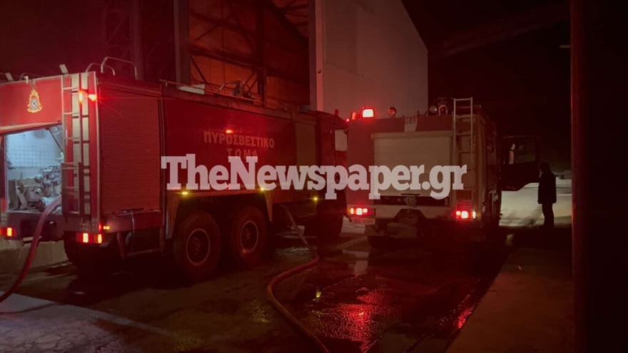 Έκαψε αποθήκες με λάδια και βιοντίζελ η μεγάλη φωτιά στην Β' ΒΙΠΕ Βόλου - Δείτε βίντεο και φωτογραφίες