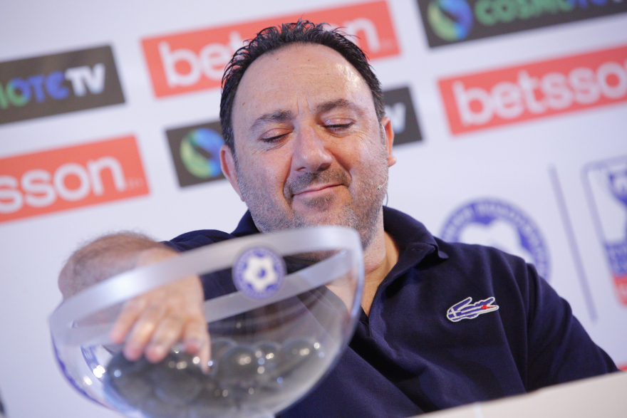 «Κανείς έξω από το παιχνίδι» το σύνθημα της ΕΠΟ - Οι Παραολυμπιονίκες Καπελλάκης και Κωστάκης έκαναν την κλήρωση του Κυπέλλου