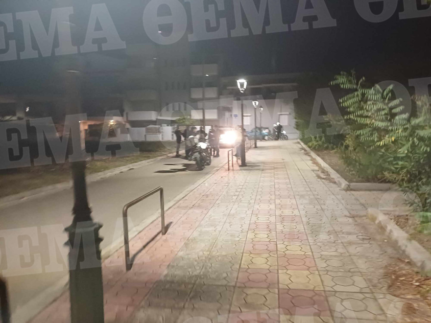 Μενίδι: Χειροπέδες σε Αλβανό που είχε σακούλα με χειροβομβίδες, πυροκροτητές και σφαίρες