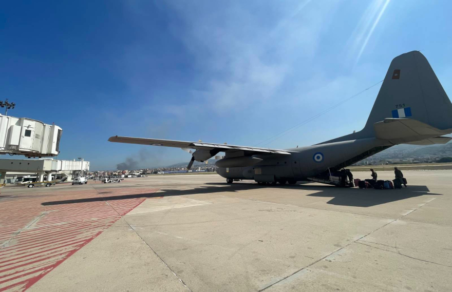 Επαναπατρίστηκαν οι 22 Έλληνες από τον Λίβανο - Δείτε βίντεο και φωτογραφίες