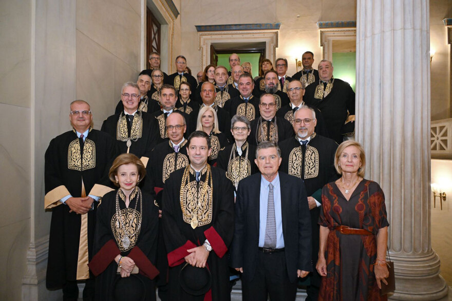 ΕΚΠΑ: Ο Αθανάσιος Μαρτίνος πήρε τον τίτλου του Μεγάλου Ευεργέτη του Πανεπιστημίου - Αναγορεύτηκε επίτιμος διδάκτορας της Ιατρικής