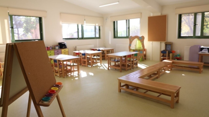 Ένωση Ελλήνων Εφοπλιστών: Παραδόθηκαν τα δύο πρώτα σχολεία που αποκαταστάθηκαν μετά την κακοκαιρία «Daniel» 