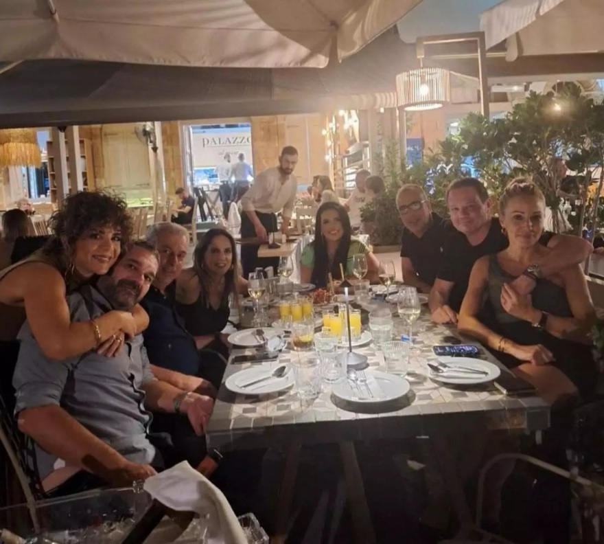 Απόστολος Λύτρας: Επιβεβαίωσε τη νέα του σχέση - Γνωρίζονται 16 χρόνια και είναι μαζί τον τελευταίο μήνα