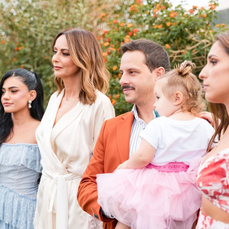 Δημήτρης Μακαλιάς - Αντιγόνη Ψυχράμη: Οι αδημοσίευτες φωτογραφίες από τη βάφτιση της κόρης τους