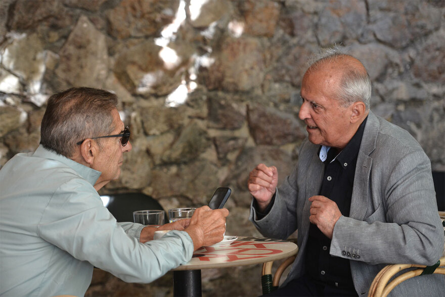 Σωτήρης Μανωλόπουλος: «Οι γονείς χρειάζονται ψυχολόγο, όχι τα παιδιά»