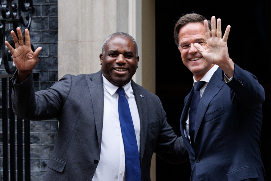 O Ρούτε είδε Στάρμερ και Ζελένσκι στο Λονδίνο: «Σταματήστε να ανησυχείτε» για μια νέα προεδρία Τραμπ