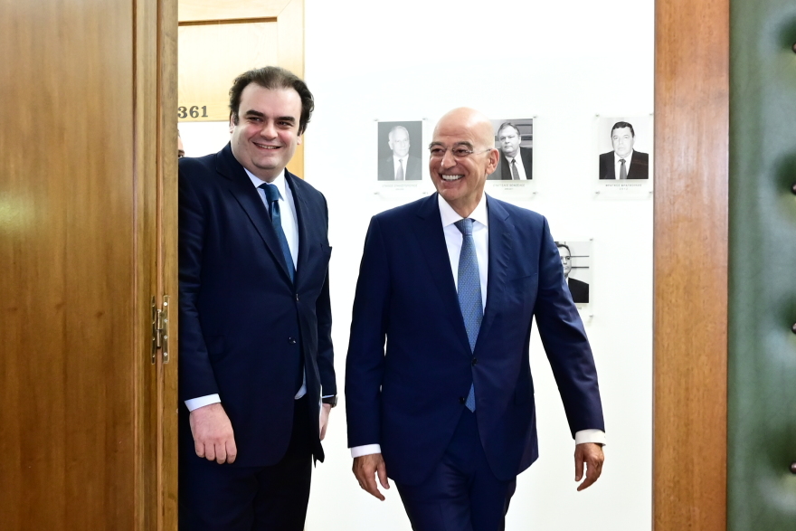 Στρατιωτικές Σχολές: Με μισθό €609 οι σπουδαστές, πρόσβαση από 3 Πεδία - Όσα ανακοίνωσαν Δένδιας και Πιερρακάκης