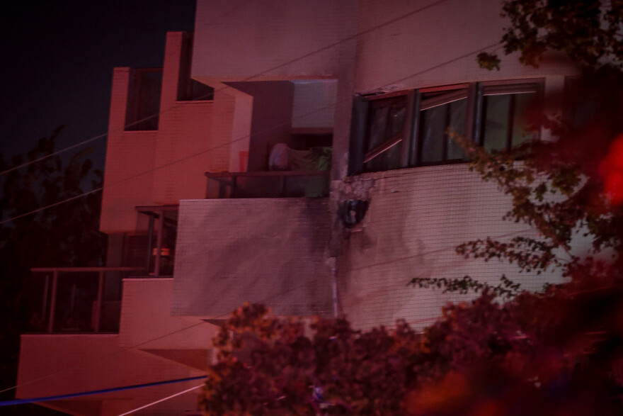 Οίκος ευγηρίας επλήγη κατά την επίθεση της Χεζμπολάχ με drones στο Ισραήλ - Δείτε βίντεο