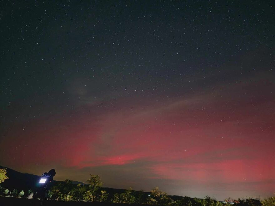 Το  σέλας από την ηλιακή καταιγίδα έφτασε μέχρι την Ελλάδα - Ο ουρανός βάφτηκε κόκκινος