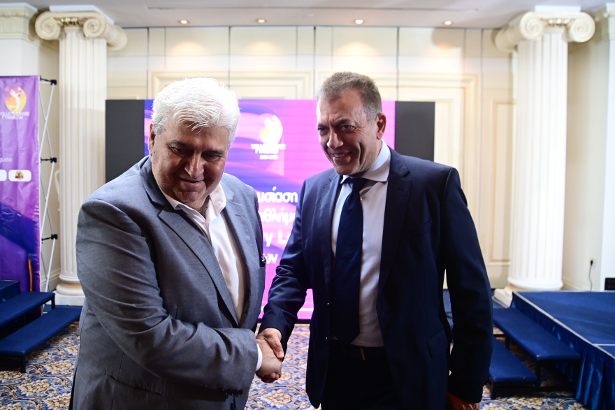 Volley League: Προανήγγειλε επαγγελματική λίγκα στις γυναίκες ο Βούρτσης 