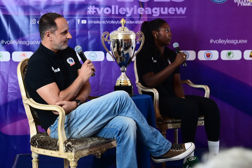 Volley League: Προανήγγειλε επαγγελματική λίγκα στις γυναίκες ο Βούρτσης 