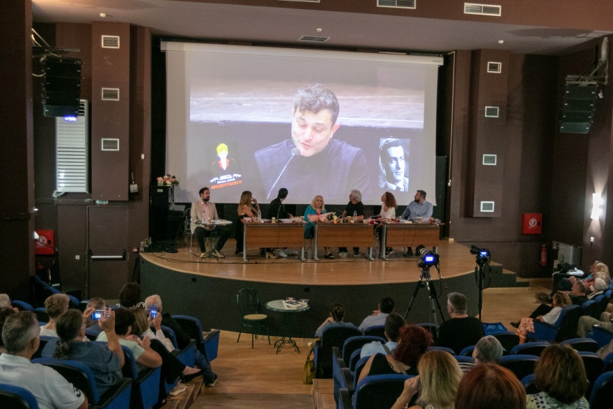 Βιβλίο: Η Σεμίνα Διγενή παρουσίασε τις «Αποδελτιώσεις»