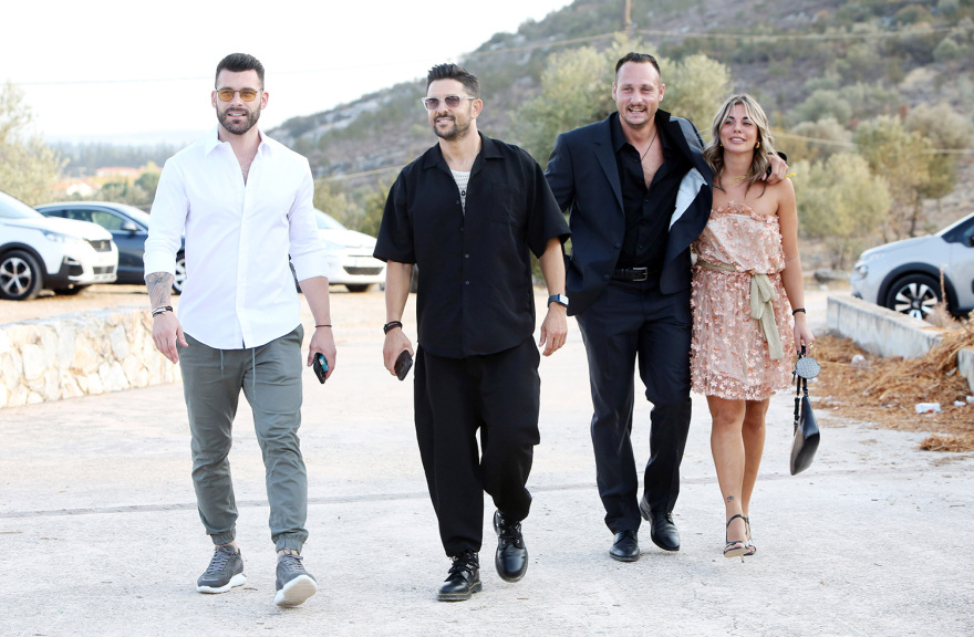 Απόστολος Ρουβάς – Φανή Γιαβρίδου: Το ξέφρενο γαμήλιο πάρτι και ο χορός του Σάκη Ρουβά