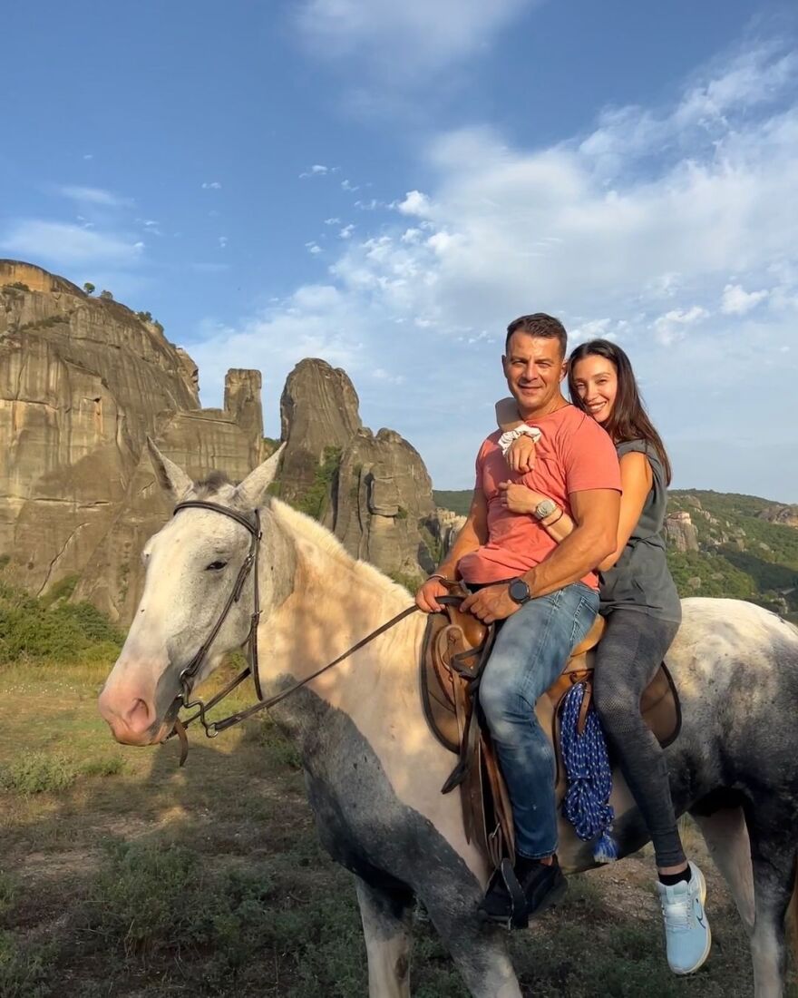 Γιώργος Αγγελόπουλος - Δήμητρα Βαμβακούση: Για ιππασία στα Μετέωρα