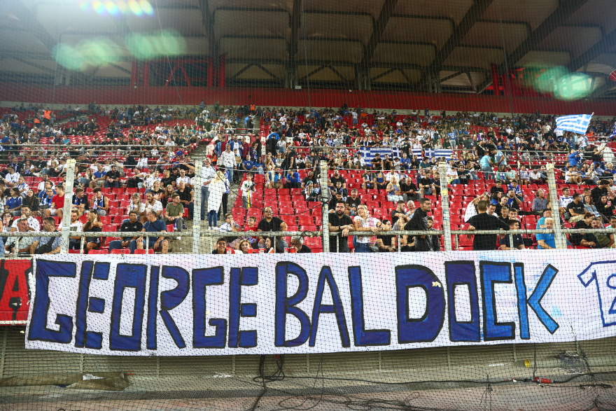 Εθνική ποδοσφαίρου: Ρίγη συγκίνησης στην ενός λεπτού σιγή στη μνήμη του αδικοχαμένου Τζορτζ Μπάλντοκ - Βίντεο, φωτογραφίες