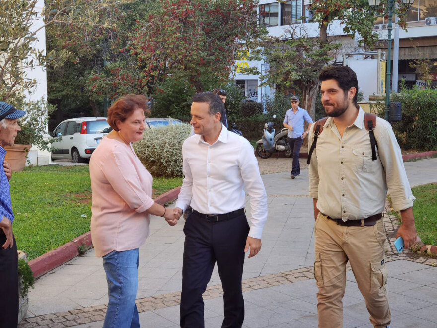 ΠΑΣΟΚ: Ψήφισε ο Χάρης Δούκας - «Εχουμε ευκαιρία να αλλάξουμε πορεία»