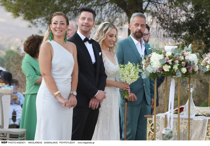 Απόστολος Ρουβάς – Φανή Γιαβρίδου: Το ξέφρενο γαμήλιο πάρτι και ο χορός του Σάκη Ρουβά