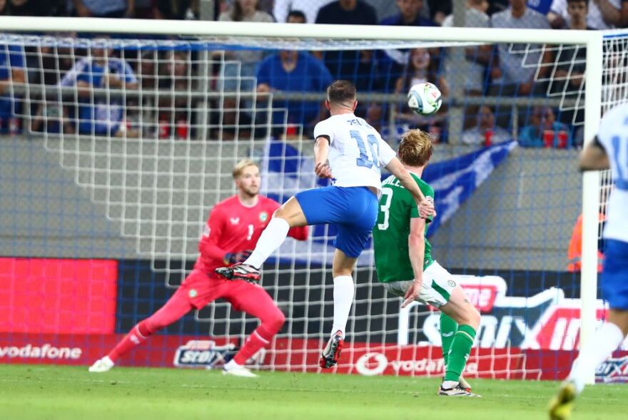 Παίζει μπαλάρα η Εθνική