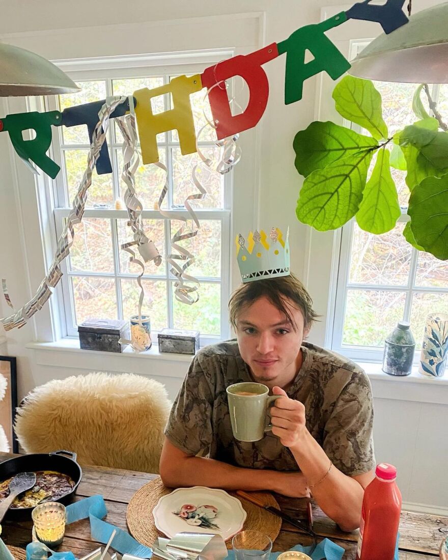 Έλενα Κρίστενσεν: Ο γιος της έκλεισε τα 25 - Το βίντεο που ανέβασε από τα γενέθλιά του