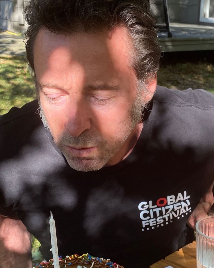 Χιου Τζάκμαν: Έκλεισε τα 56 - Δείτε φωτογραφία