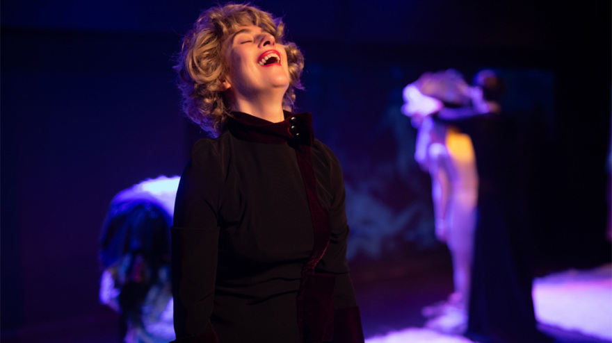 «Τα πικρά δάκρυα της Πέτρα φον Καντ» επέστρεψαν στο θέατρο ΕΛΕΡ