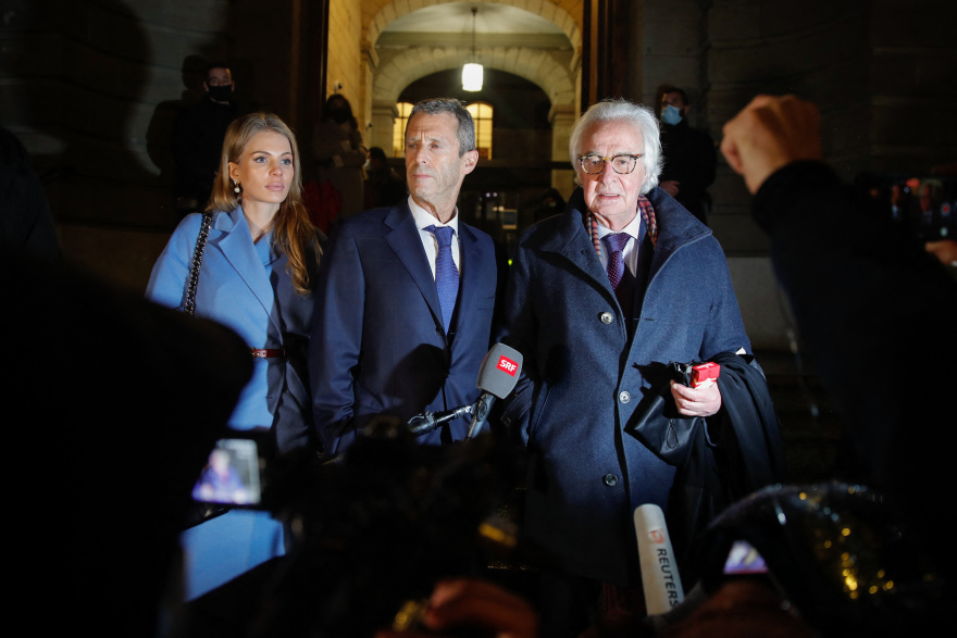 Μπένι Στάινμετζ: Ο «βασιλιάς των διαμαντιών» συνελήφθη στο Ελ. Βενιζέλος  - Αφέθηκε ελεύθερος με απαγόρευση εξόδου από τη χώρα