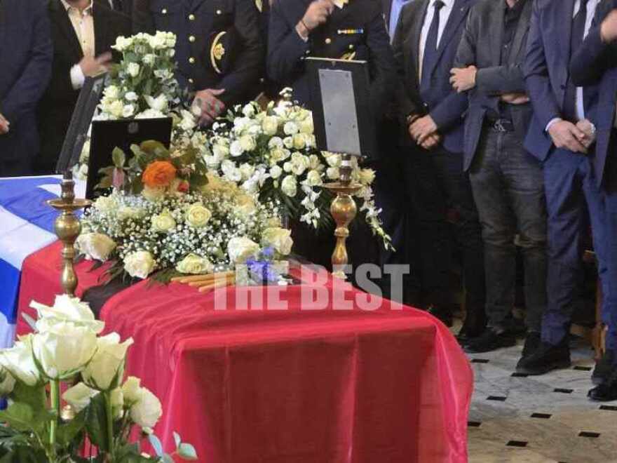 Αίγιο: Θλίψη στην κηδεία του Δημάρχου Αιγιαλείας Δημήτρη Καλογερόπουλου - Δείτε φωτογραφίες