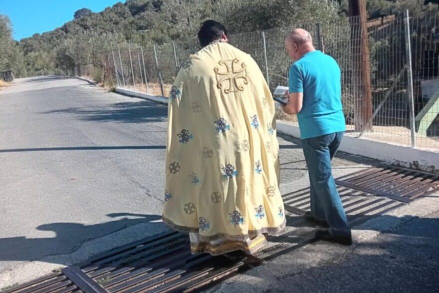 Ανομβρία: Λιτανείες και δεήσεις από το Άργος μέχρι τη Σύρο και τη Μύκονο για να βρέξει - Βίντεο και φωτογραφίες