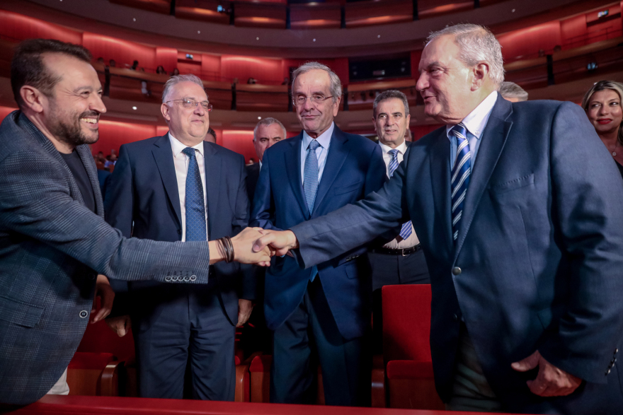 Νέα Δημοκρατία: Το παρασκήνιο της επανεμφάνισης των «πρώην» Καραμανλή και Σαμαρά και το μπλόκο σε Λατινοπούλου