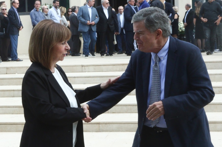 Αθηνά Μαρτίνου: Το ύστατο χαίρε στη μεγάλη κυρία της ναυτιλίας - Δείτε φωτογραφίες