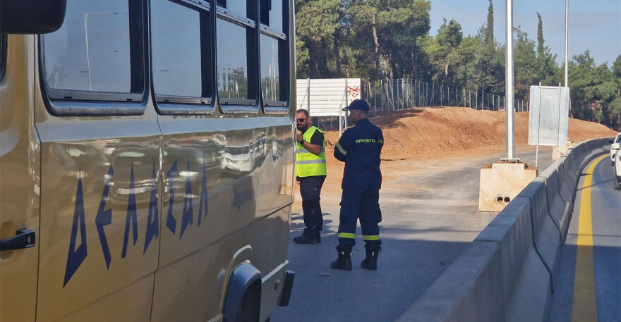 Θεσσαλονίκη: Άνοιξε πυροσβεστήρας σε σχολικό λεωφορείο και ακινητοποιήθηκε στον περιφερειακό